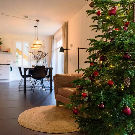 Spacious Family Near Zandvoort & Amsterdam Vila *